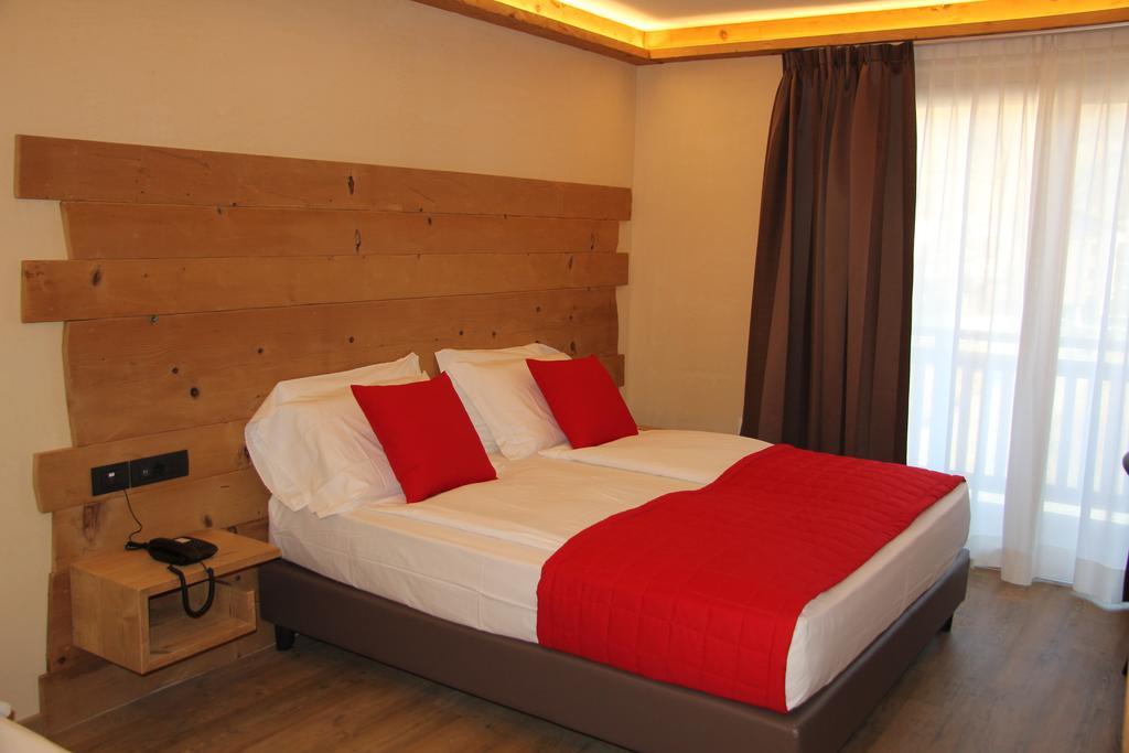 Francesin Active Hotel Livigno Phòng bức ảnh